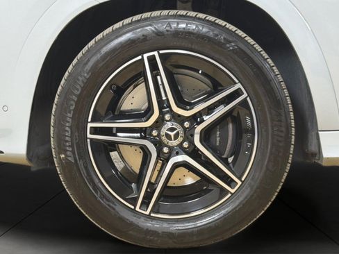 Used 2024 Mercedes-Benz GLE 450e 4MATIC image 26