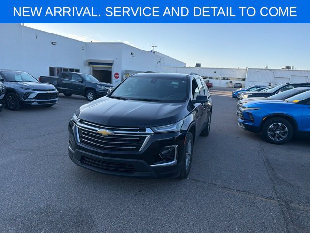 Used 2023 Chevrolet Traverse LT FWD image 1