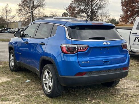 Used 2023 Jeep Compass Sport image 5