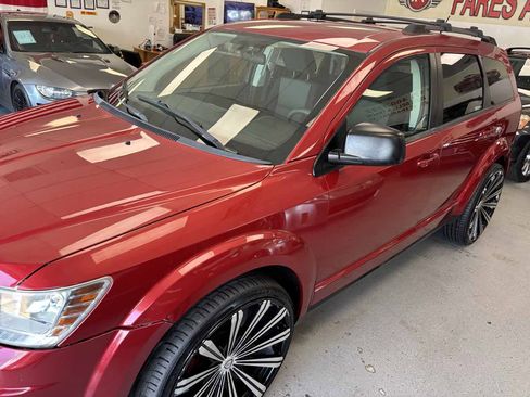 Used 2009 Dodge Journey SE w/ Popular Equipment Group image 3
