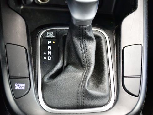 Used 2024 Kia Soul LX w/ Option Group 015 FWD image 28