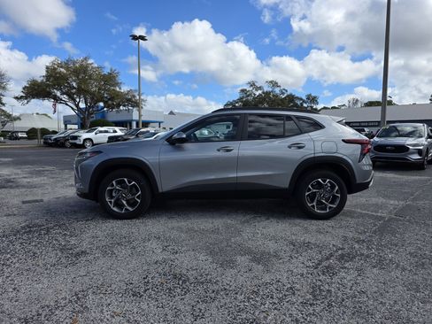 New 2026 Chevrolet Trax LT w/ Driver Confidence Package image 3
