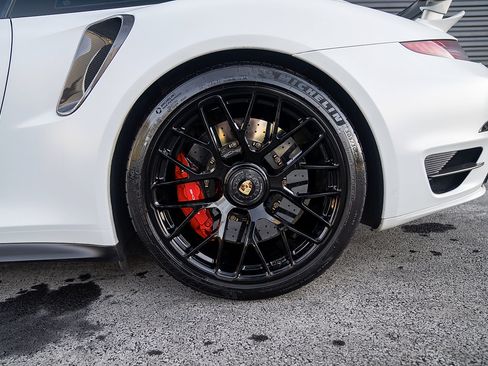 Certified 2015 Porsche 911 Turbo image 23