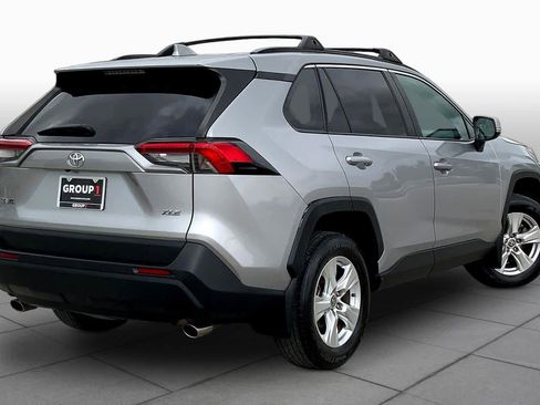 Used 2021 Toyota RAV4 XLE image 13