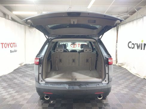 Used 2020 Chevrolet Traverse LT image 10