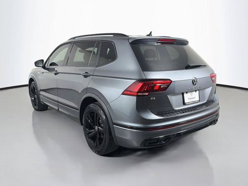Used 2023 Volkswagen Tiguan SE R-Line FWD image 7
