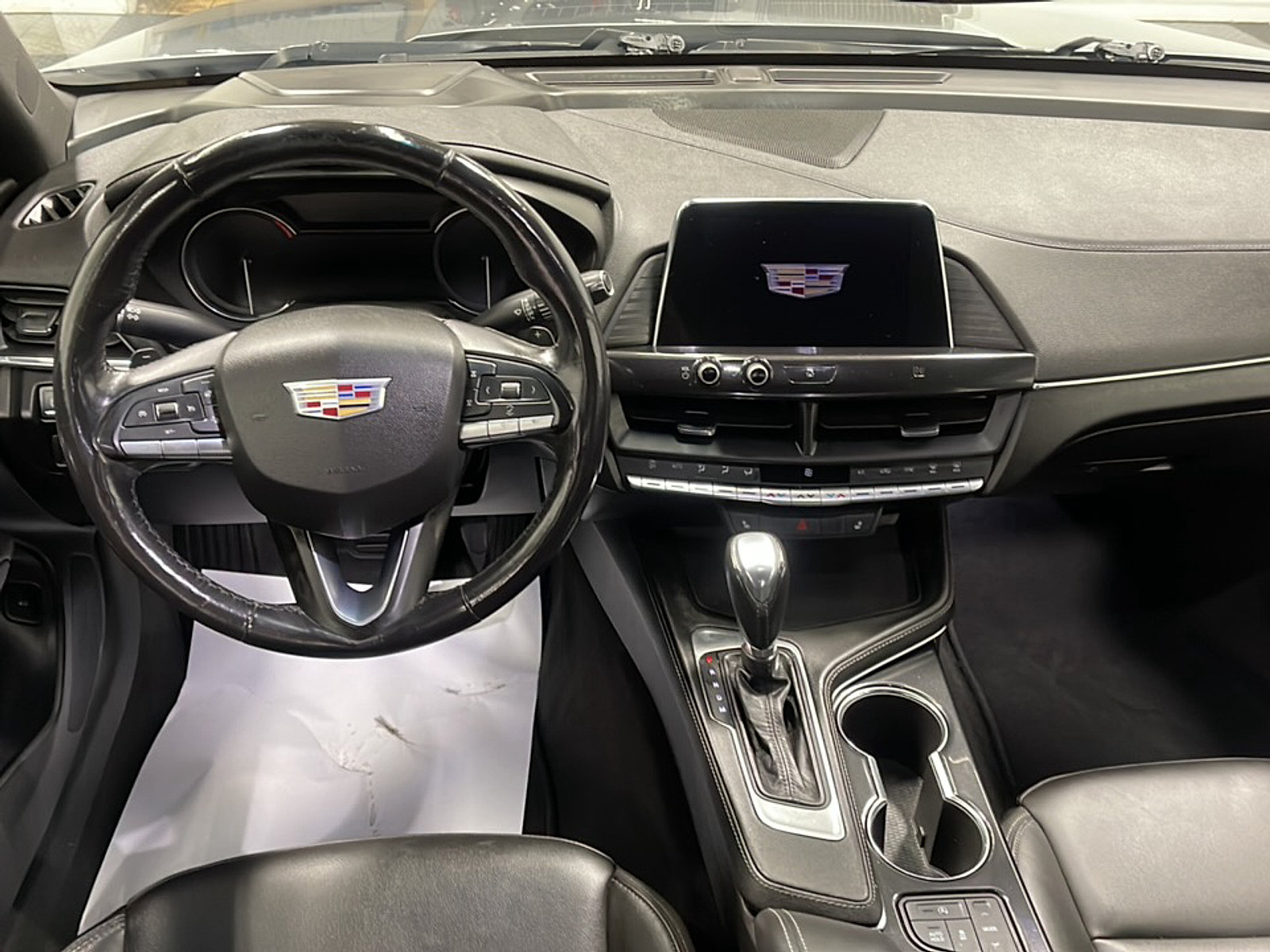 Used 2021 Cadillac CT4 Luxury w/ Cold Weather Package AWD/4WD image 3