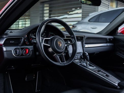 Certified 2017 Porsche 911 Carrera image 4