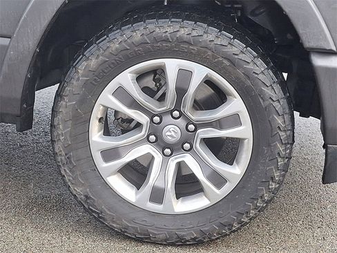 Used 2024 RAM 1500 Limited image 8