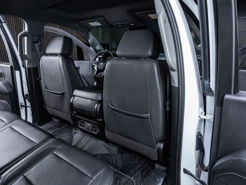 Used 2024 Chevrolet Silverado 2500 LTZ image 29