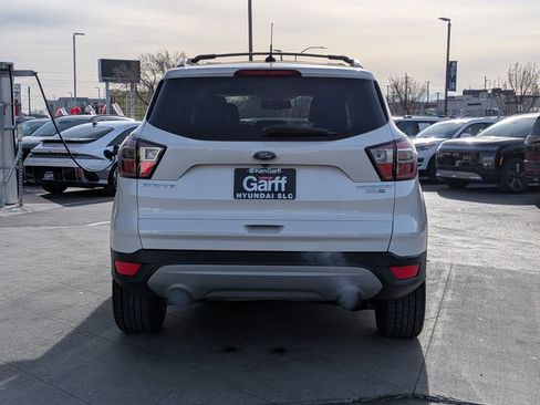 Used 2017 Ford Escape Titanium image 5