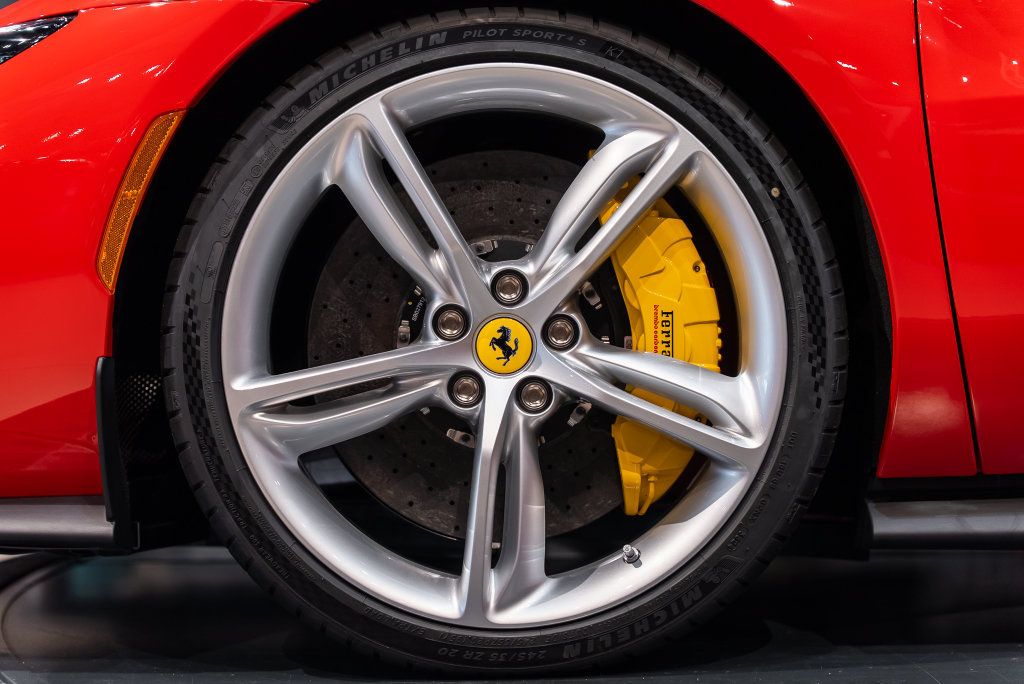 Used 2025 Ferrari 296 GTB RWD image 13