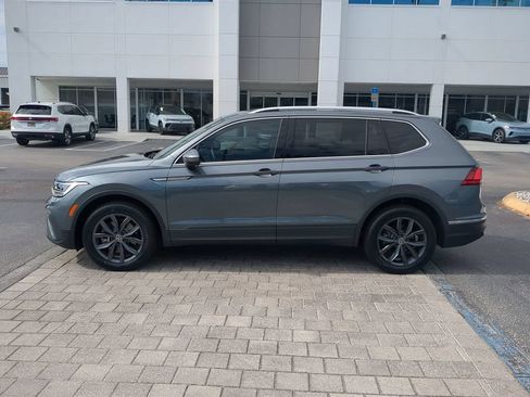 Used 2022 Volkswagen Tiguan SE FWD image 6