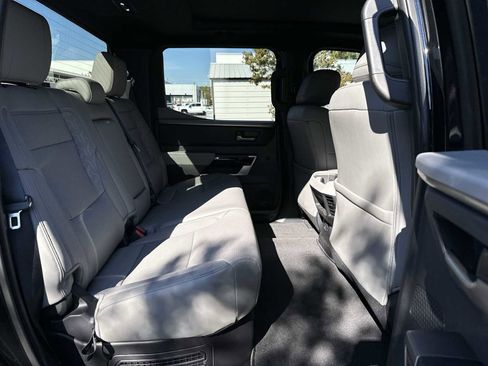 Used 2025 Toyota Tundra Limited image 19