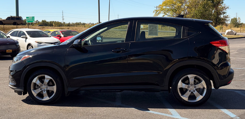 Used 2022 Honda HR-V LX image 15