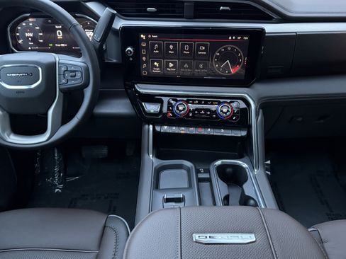 New 2026 GMC Sierra 2500 Denali w/ Denali Reserve Package AWD/4WD image 29