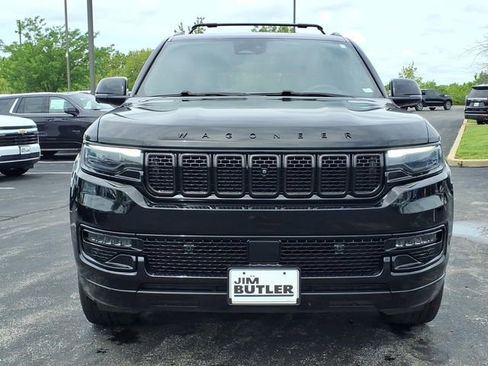 Used 2022 Jeep Wagoneer Series III AWD/4WD image 29