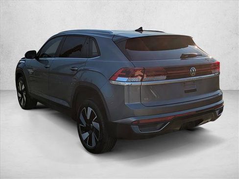 Used 2024 Volkswagen Atlas Cross Sport SE image 8