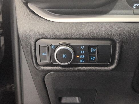 Used 2024 Ford Explorer XLT w/ Equipment Group 202A AWD/4WD image 10