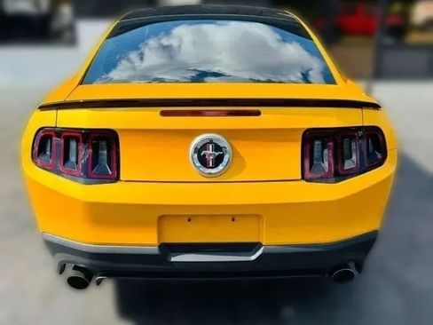 Used 2012 Ford Mustang Boss 302 w/ Boss 302 Accessory Pkg image 5