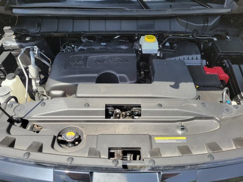 Certified 2024 Nissan Pathfinder Platinum w/ Cargo Package AWD/4WD image 23