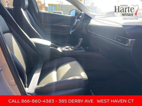 Used 2024 MAZDA CX-30 AWD 2.5 S w/ Select Sport Pkg image 17