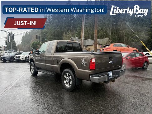 Used 2016 Ford F250 Lariat w/ Camper Package image 8