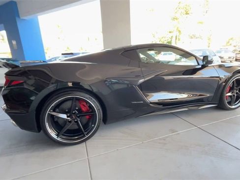 New 2025 Chevrolet Corvette E-Ray AWD/4WD image 9