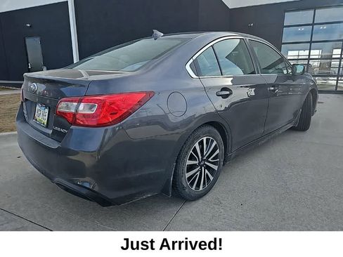 Used 2018 Subaru Legacy 2.5i Premium image 3