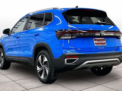 New 2026 Volkswagen Taos SE image 3