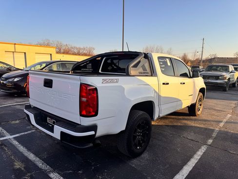 Used 2022 Chevrolet Colorado Z71 image 2
