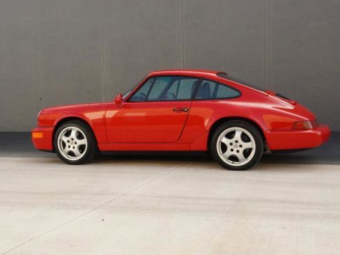 Used 1993 Porsche 911 Carrera RWD image 23