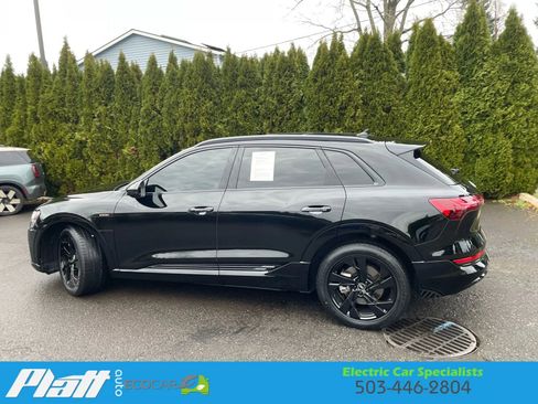 Used 2021 Audi e-tron Premium image 6