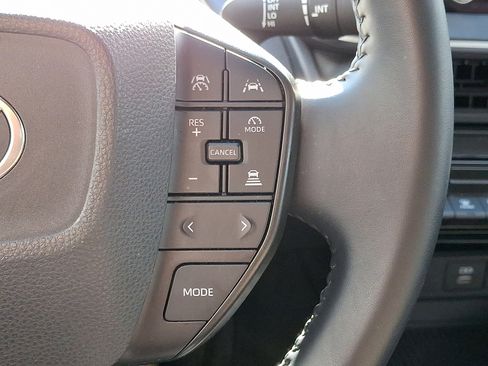 Used 2024 Toyota Prius LE image 28