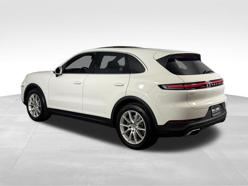 Used 2024 Porsche Cayenne AWD/4WD image 8