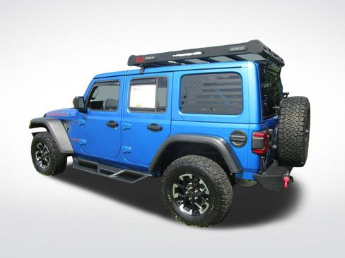 Used 2024 Jeep Wrangler Unlimited Rubicon w/ Technology Group AWD/4WD image 4