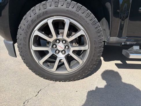 Used 2019 GMC Canyon Denali image 9