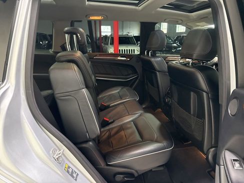Used 2013 Mercedes-Benz GL 450 4MATIC image 38
