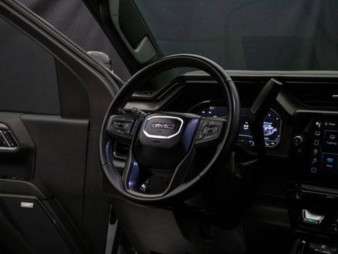 Used 2024 GMC Sierra 3500 AT4 w/ AT4 Premium Plus Package image 20