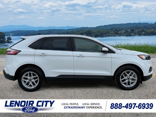 Certified 2024 Ford Edge SEL w/ Convenience Package AWD/4WD image 2