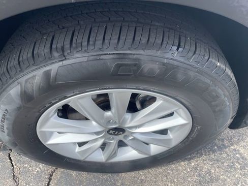 Used 2020 Kia Sorento L image 19