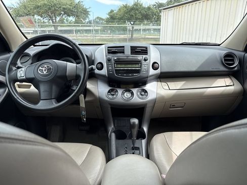 Used 2007 Toyota RAV4 Limited FWD image 17