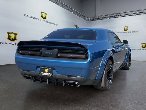 Used 2022 Dodge Challenger R/T Scat Pack RWD image 5