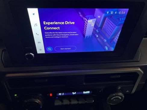 Used 2025 Toyota 4Runner TRD Off-Road image 32