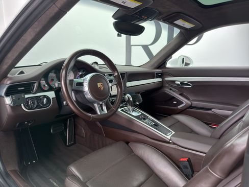 Used 2014 Porsche 911 Turbo S AWD/4WD image 16