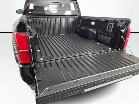 Used 2024 Toyota Tacoma TRD Off-Road w/ TRD Off Road Upgrade Package AWD/4WD image 35