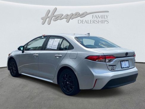 Used 2024 Toyota Corolla LE FWD image 8