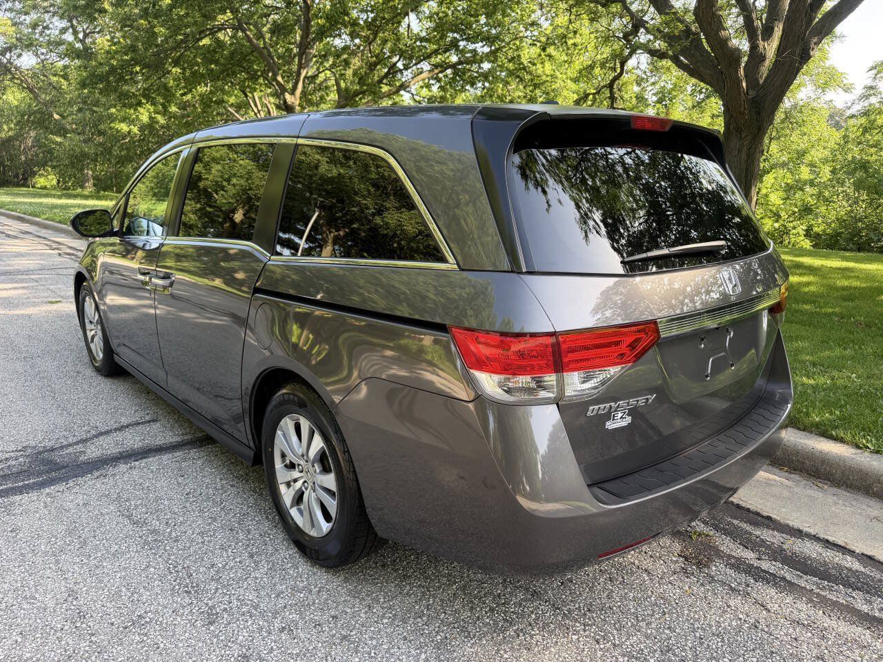 Used 2015 Honda Odyssey EX-L image 3