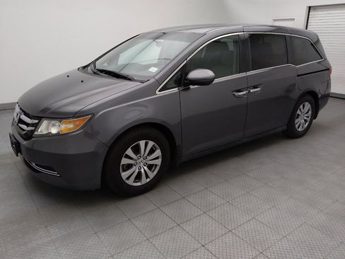 Used 2017 Honda Odyssey SE image 2