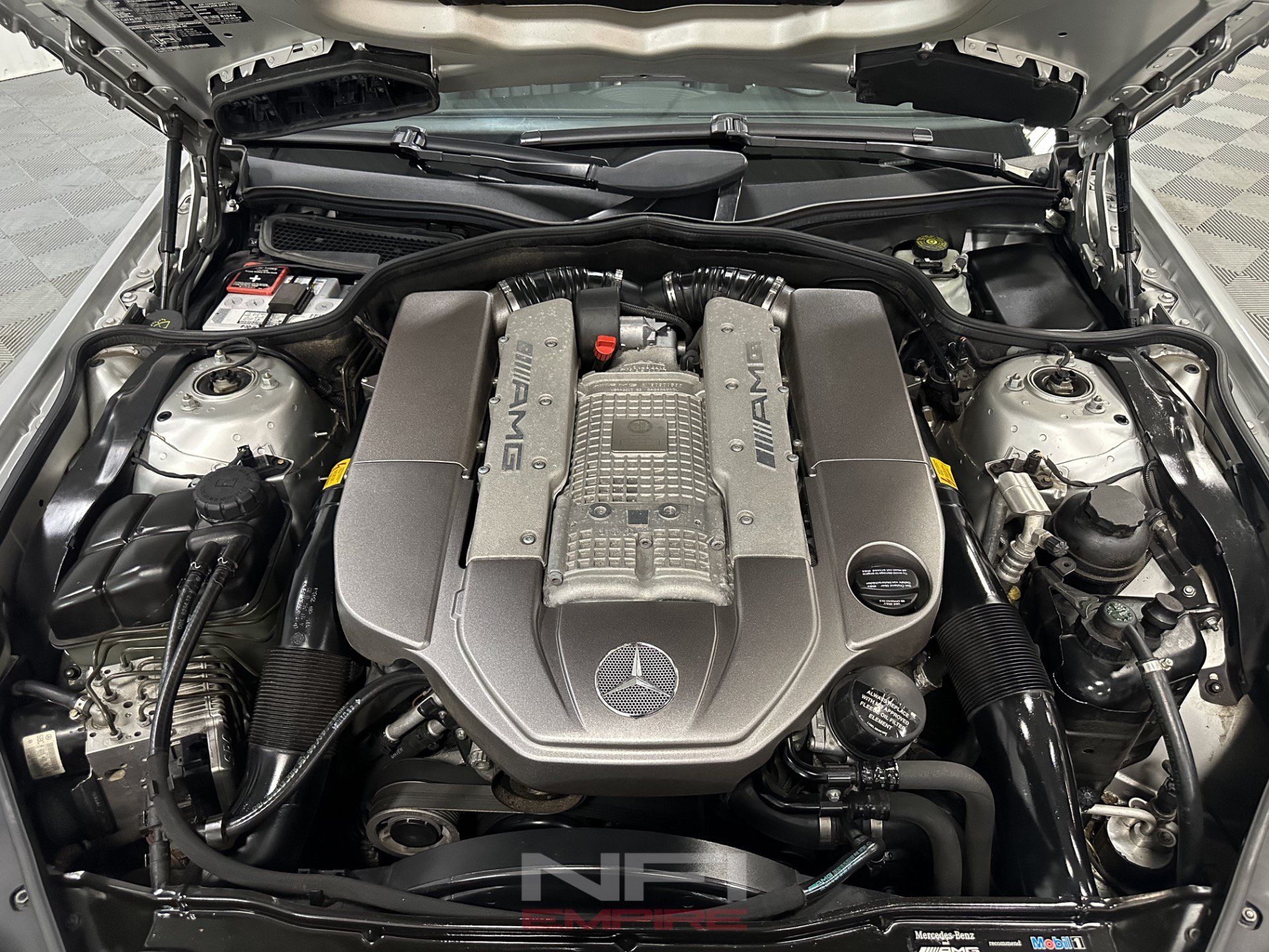 Used 2005 Mercedes-Benz SL 55 AMG image 45